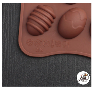 Форма для льда и кондитерских украшений Доляна «Пасхальные яйца», 22×10,5 см, 15 ячеек (3,2×2,5 см), цвет шоколадный